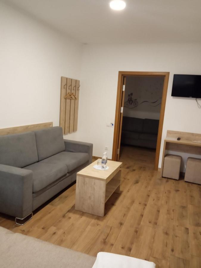 Hotel Bonus Коломыя Экстерьер фото