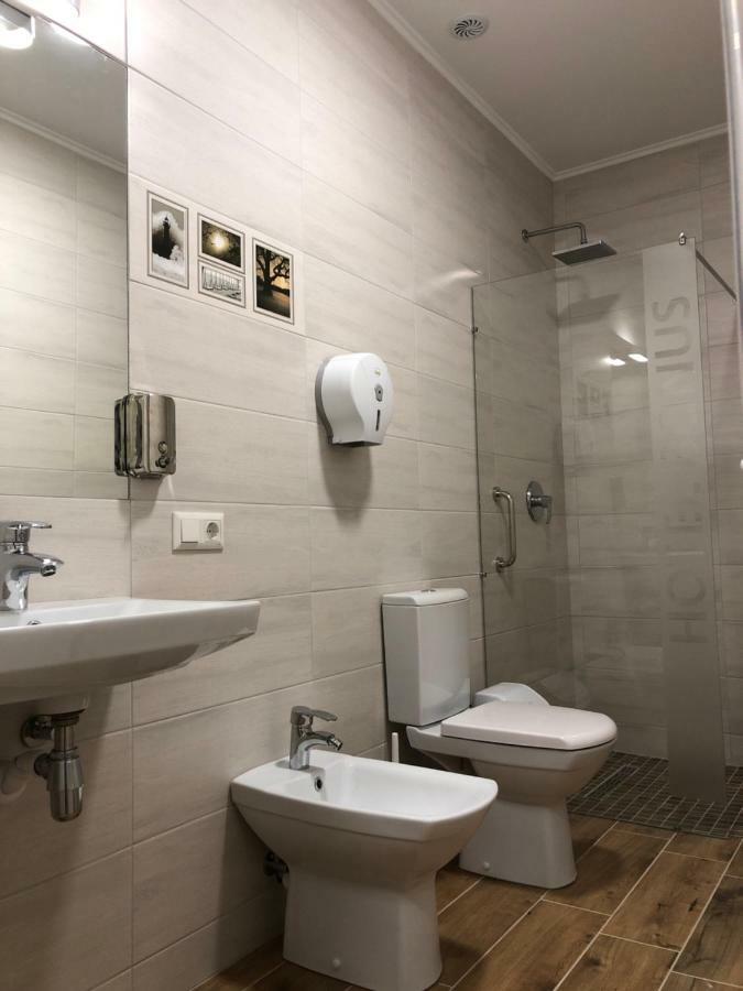 Hotel Bonus Коломыя Экстерьер фото